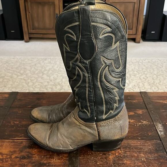 Men's Crown Boot Company Two-Tone Vintage Western Boot Fits Size 8 - Picture 2 of 7